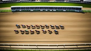 Kiat Strategi Taruhan Pacuan Kuda Menang