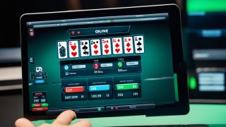 Panduan Lengkap Cara Bermain Poker Online